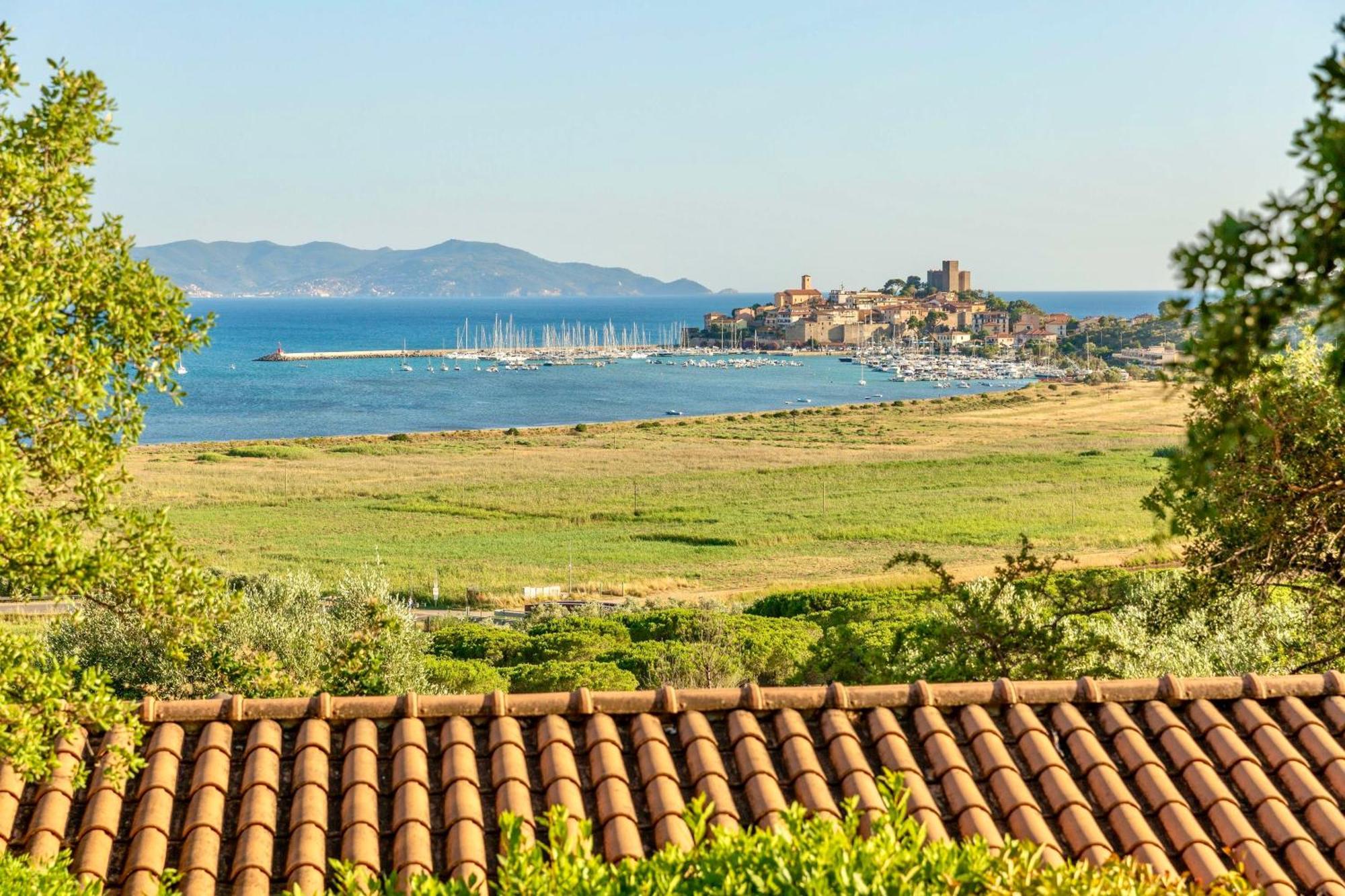 Isa - Residence With Pool And Private Beach In Talamone Just 500 Mt From The Beach Buitenkant foto