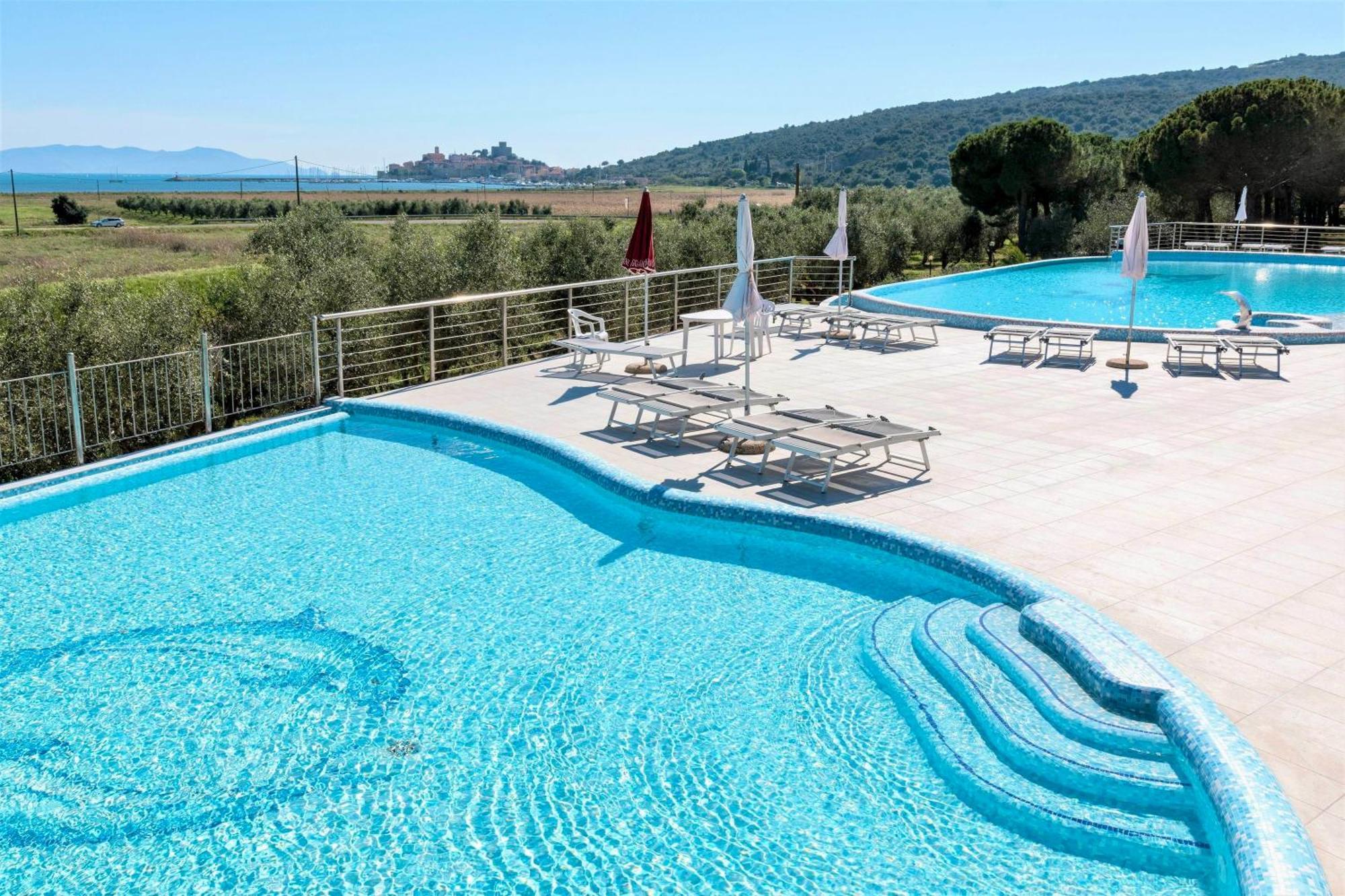 Isa - Residence With Pool And Private Beach In Talamone Just 500 Mt From The Beach Buitenkant foto